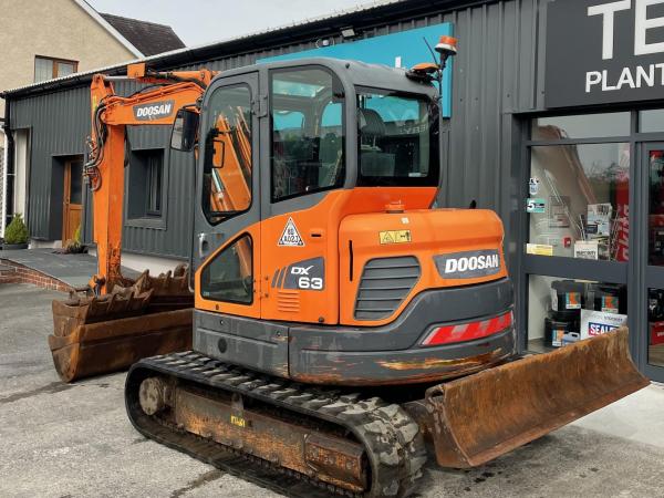 DOOSAN DX63